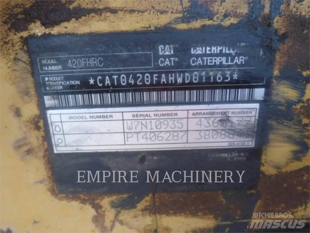 CAT 420F2E4OIP Tractopelle