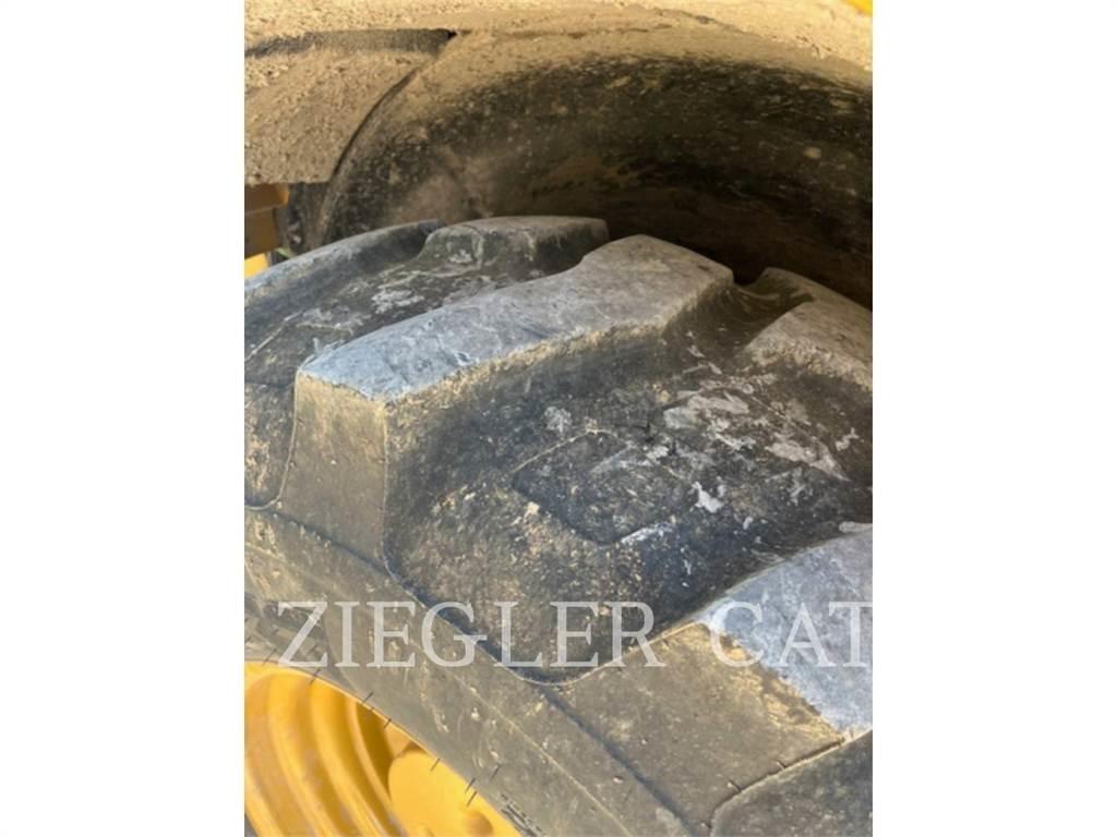 CAT 420F2IT Tractopelle
