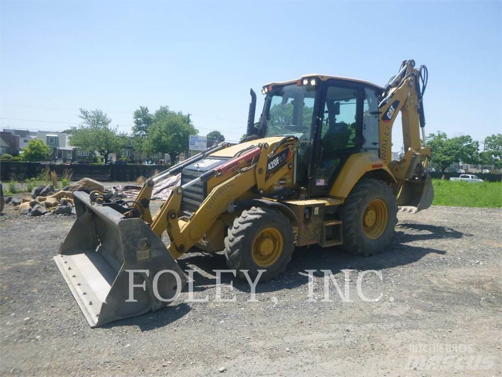 CAT 420F2IT Tractopelle