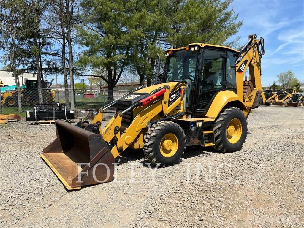 CAT 420F2IT Tractopelle