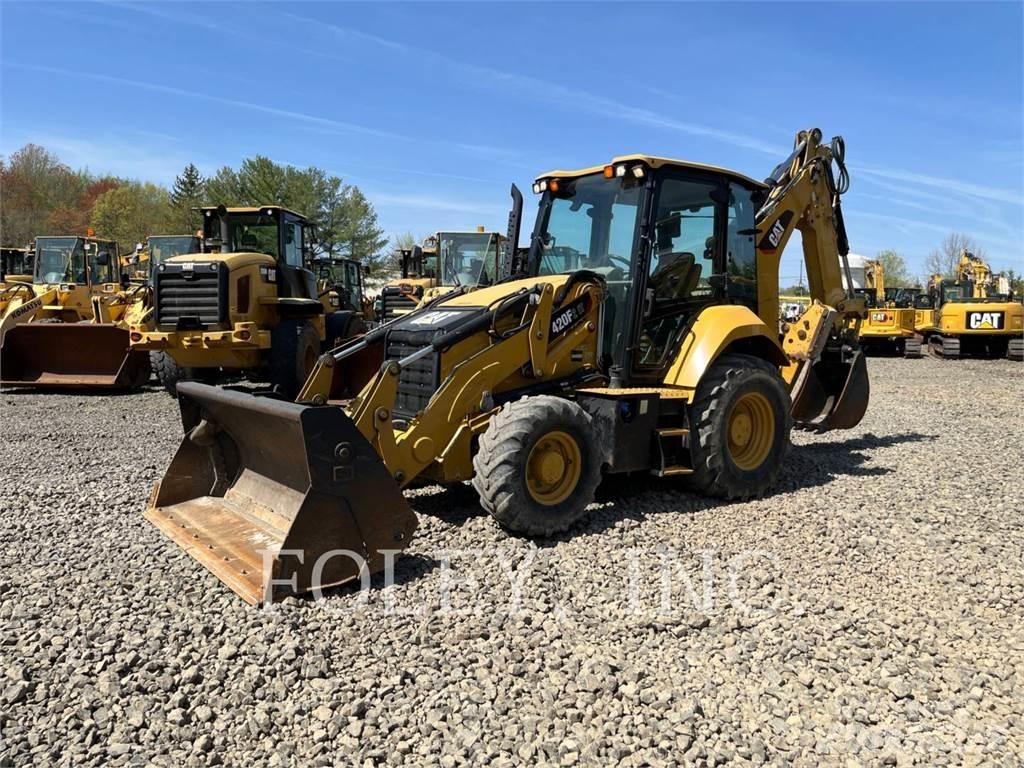 CAT 420F2IT Tractopelle