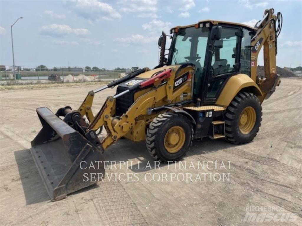 CAT 420F2IT Tractopelle
