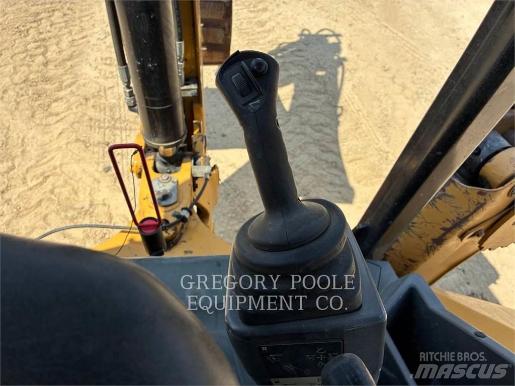 CAT 420F2IT Tractopelle