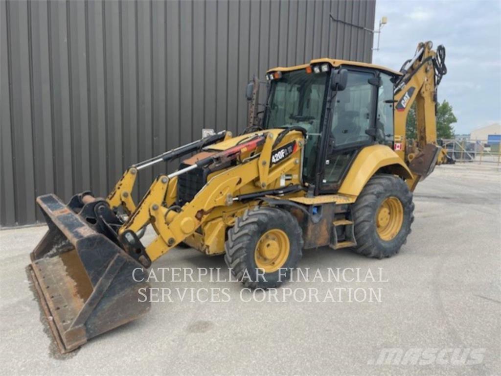 CAT 420F2IT Tractopelle