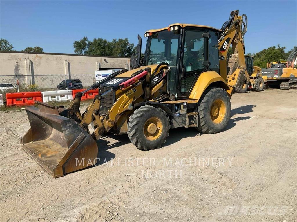 CAT 420F2IT Tractopelle