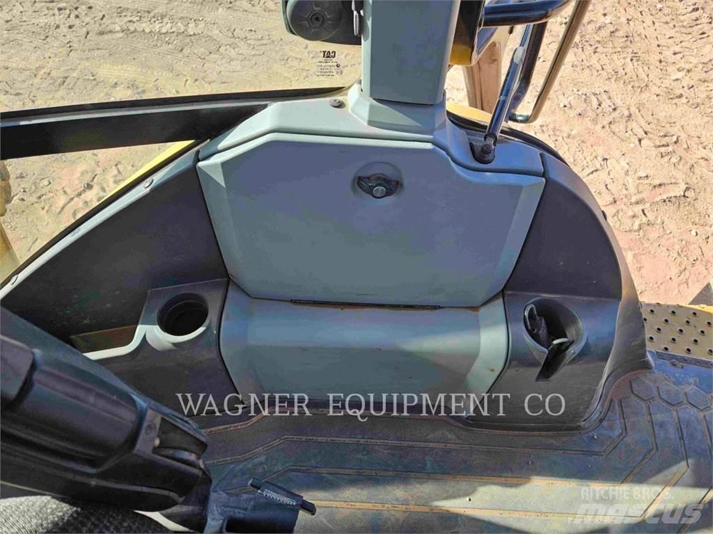 CAT 420F2ST Tractopelle
