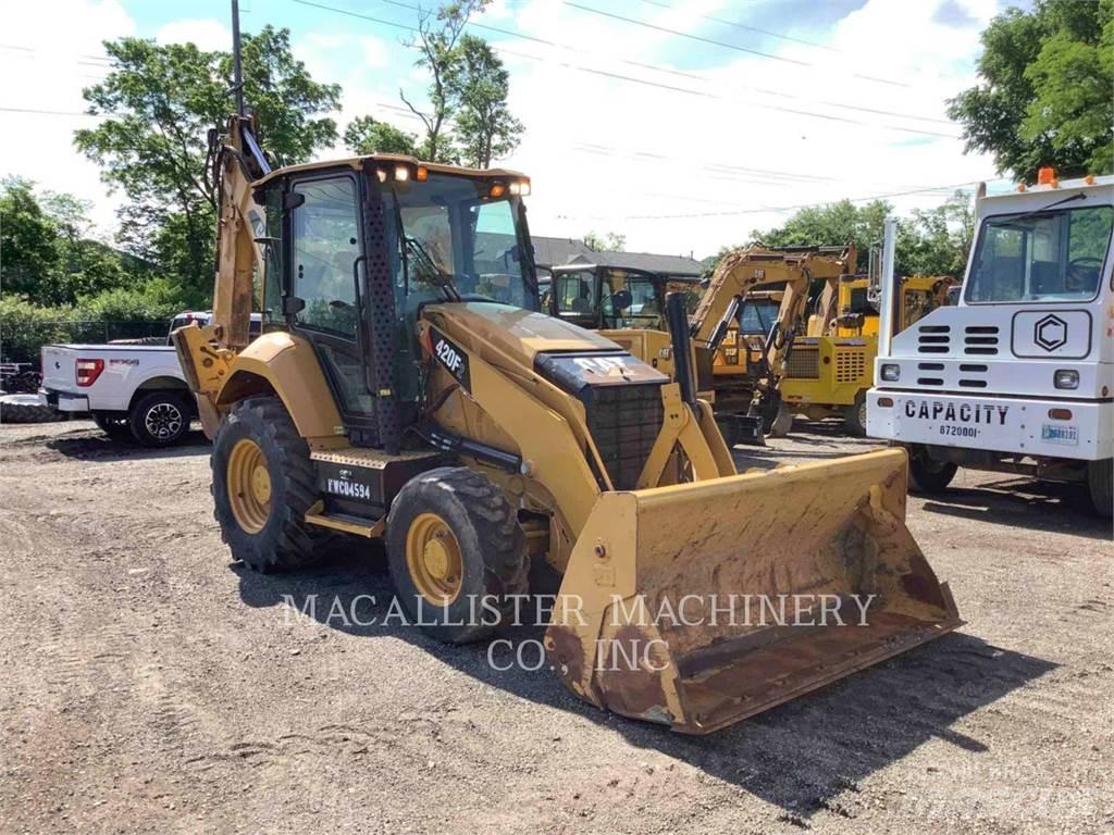 CAT 420F2ST Tractopelle
