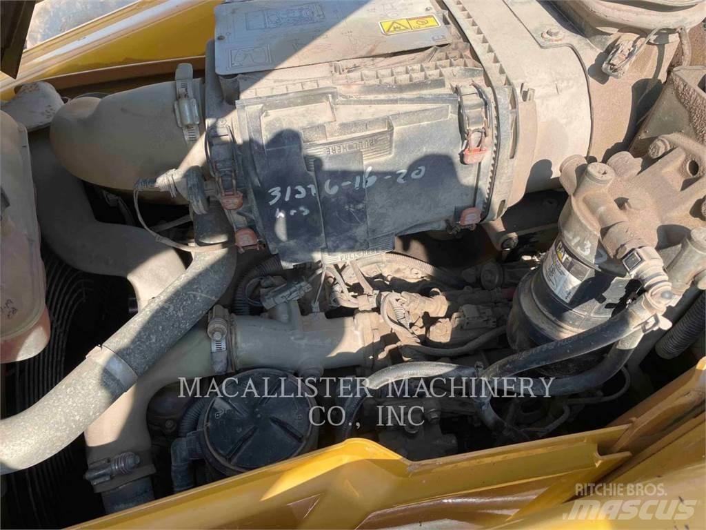 CAT 420F2ST Tractopelle