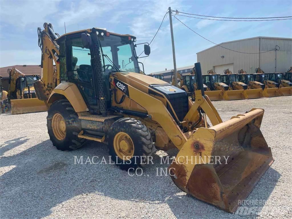 CAT 420F2ST Tractopelle
