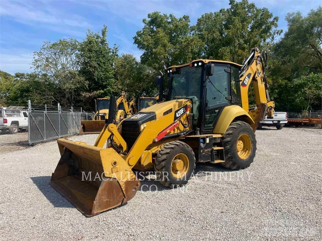 CAT 420F2ST Tractopelle