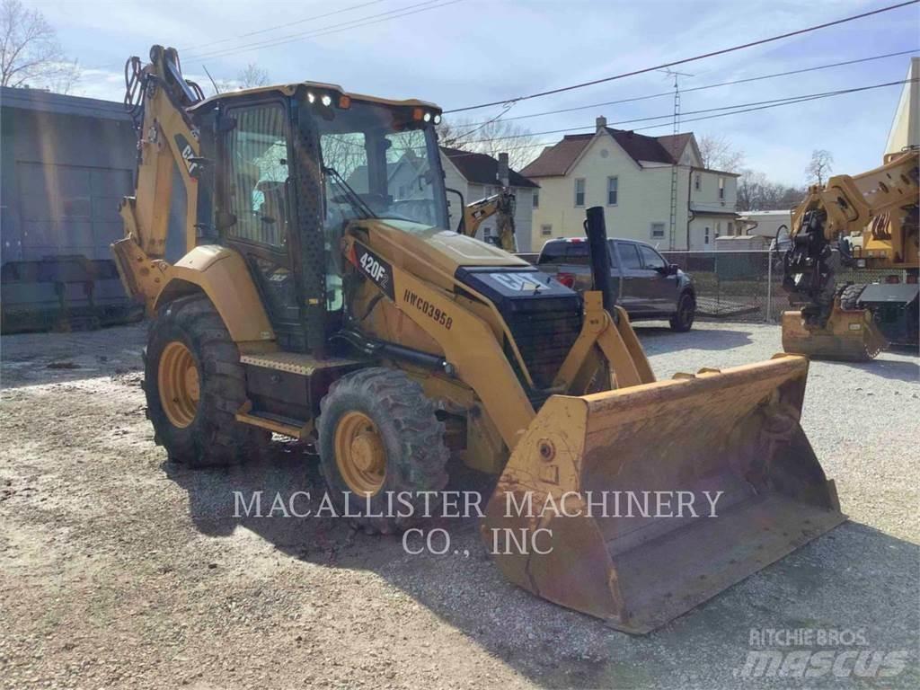 CAT 420F2ST Tractopelle