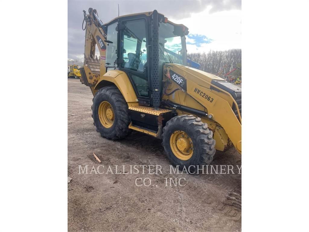 CAT 420F2ST Tractopelle