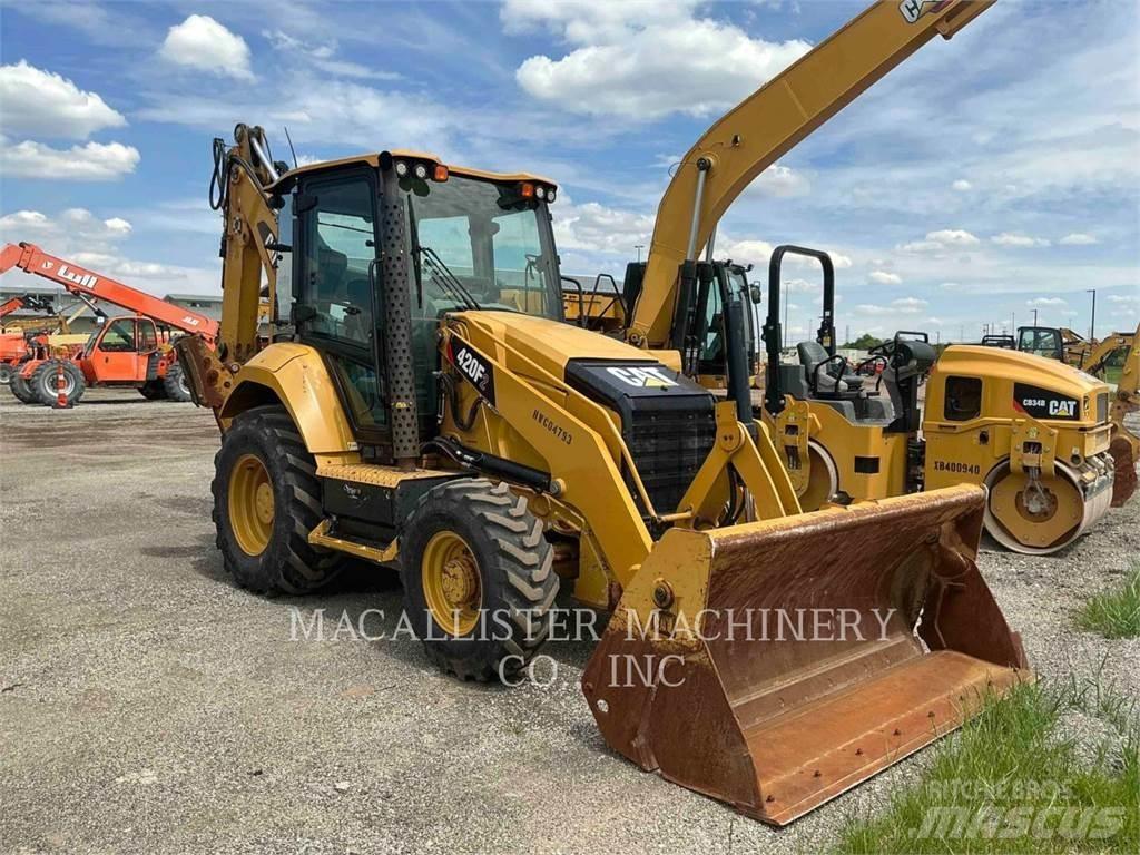 CAT 420F2ST Tractopelle