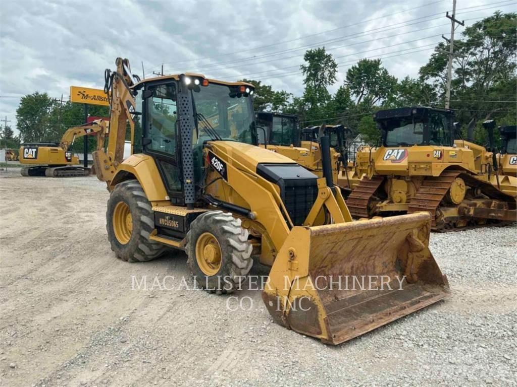 CAT 420F2ST Tractopelle