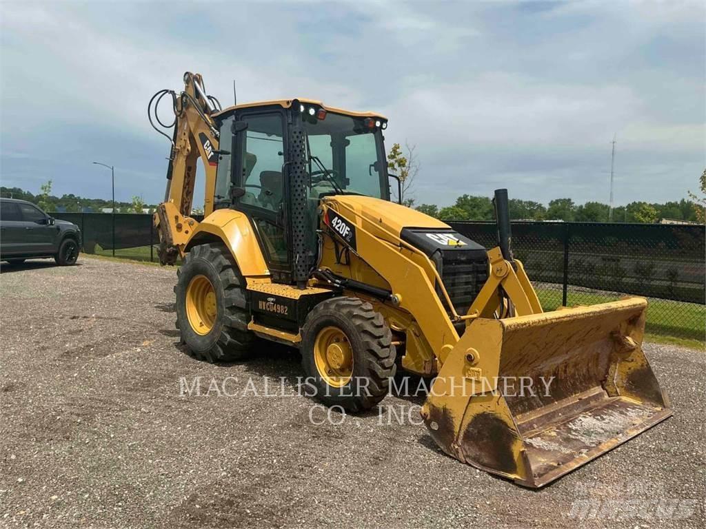 CAT 420F2ST Tractopelle