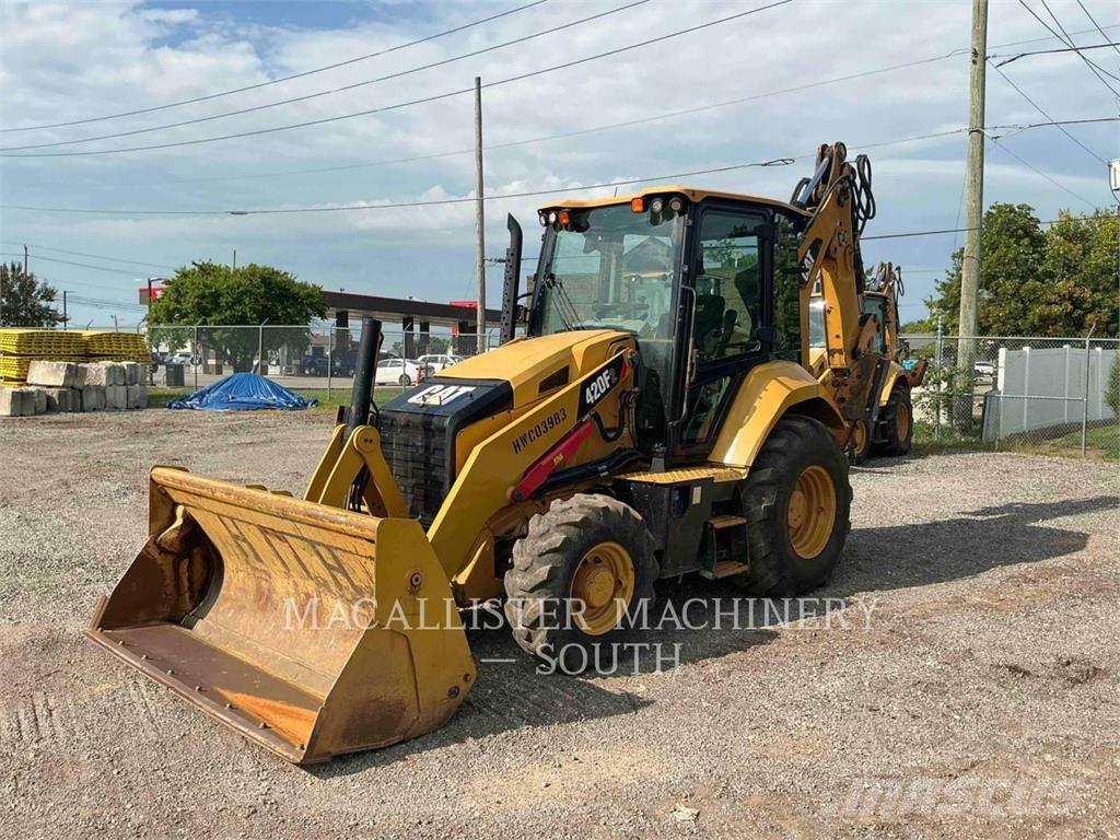 CAT 420F2ST Tractopelle