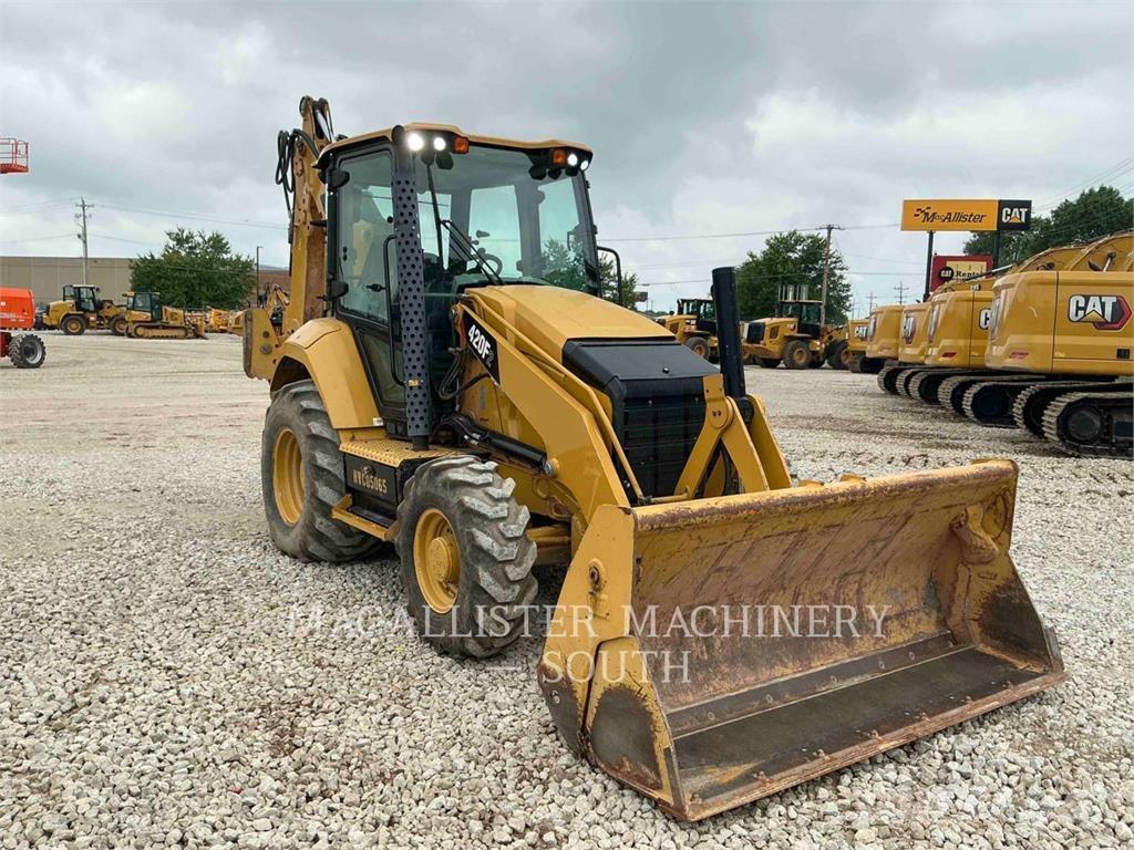 CAT 420F2ST Tractopelle