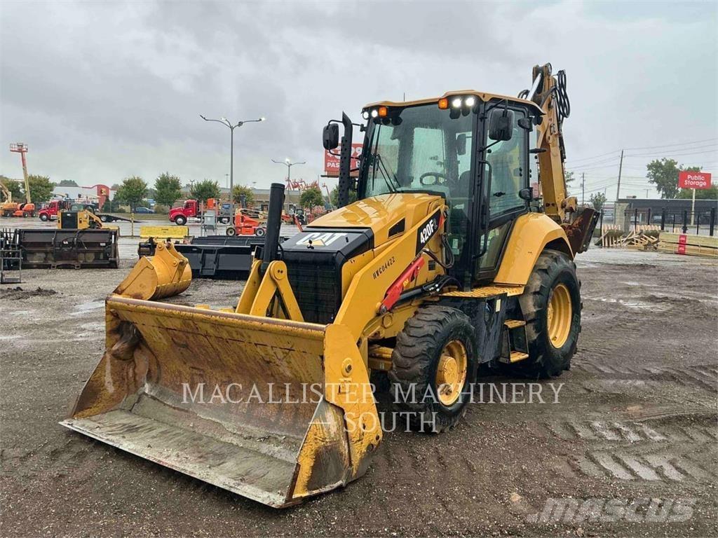 CAT 420F2ST Tractopelle
