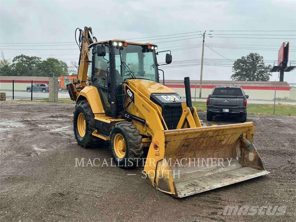 CAT 420F2ST Tractopelle
