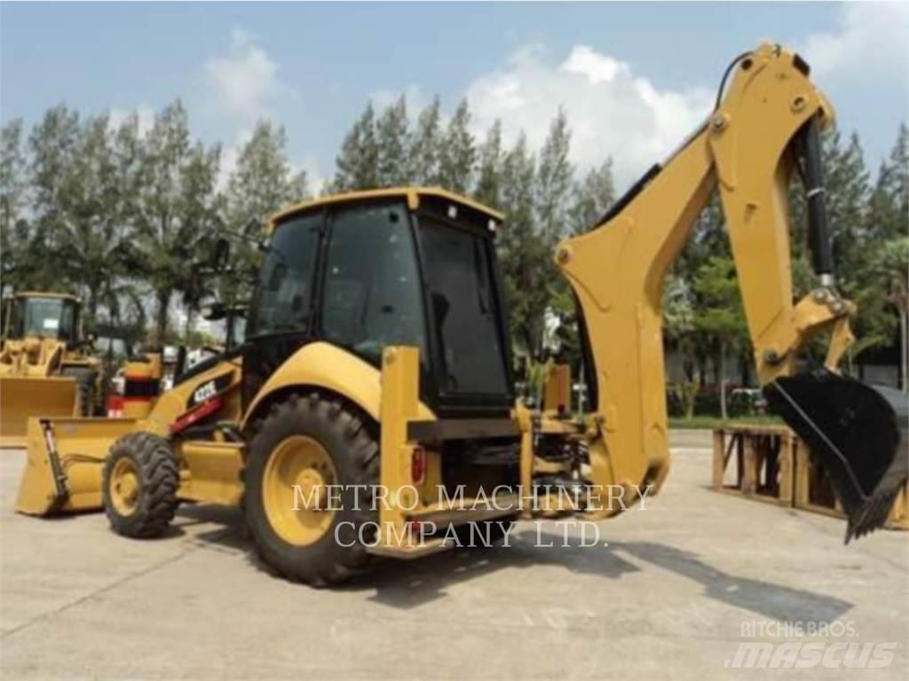 CAT 424D Tractopelle