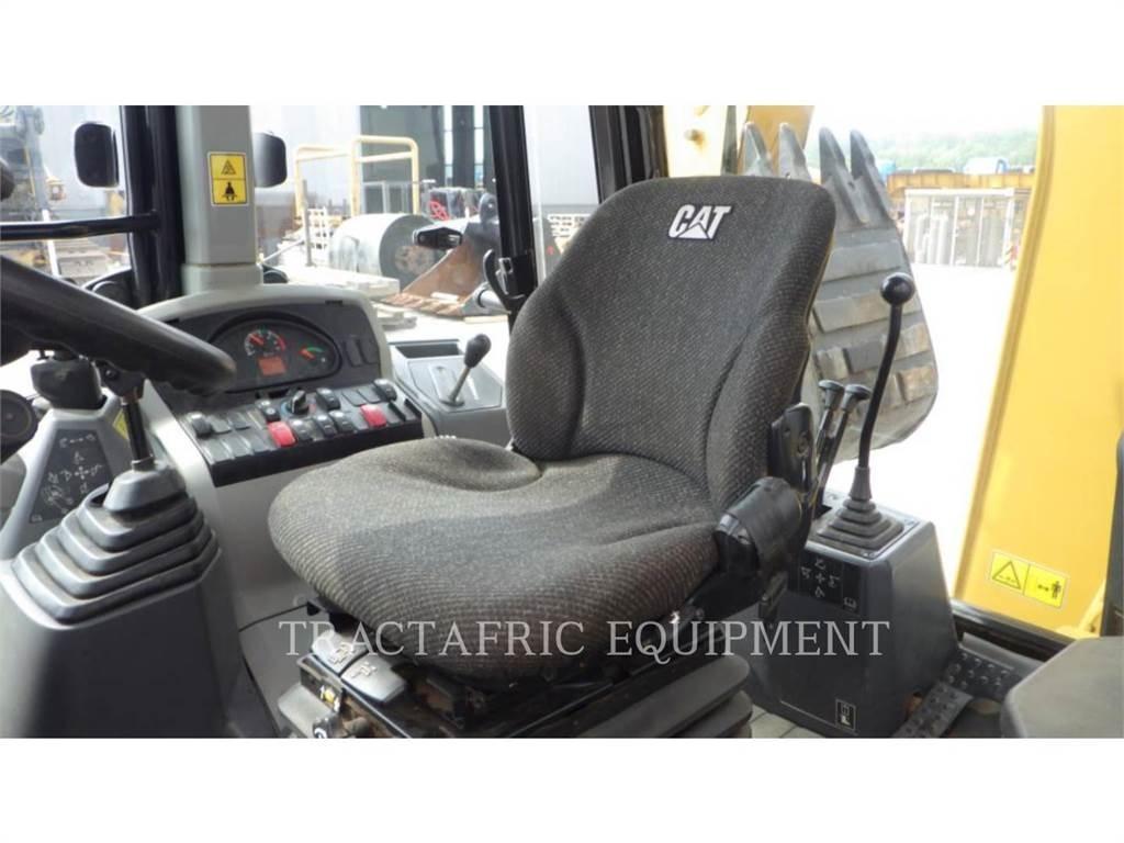 CAT 426F2LRC Tractopelle