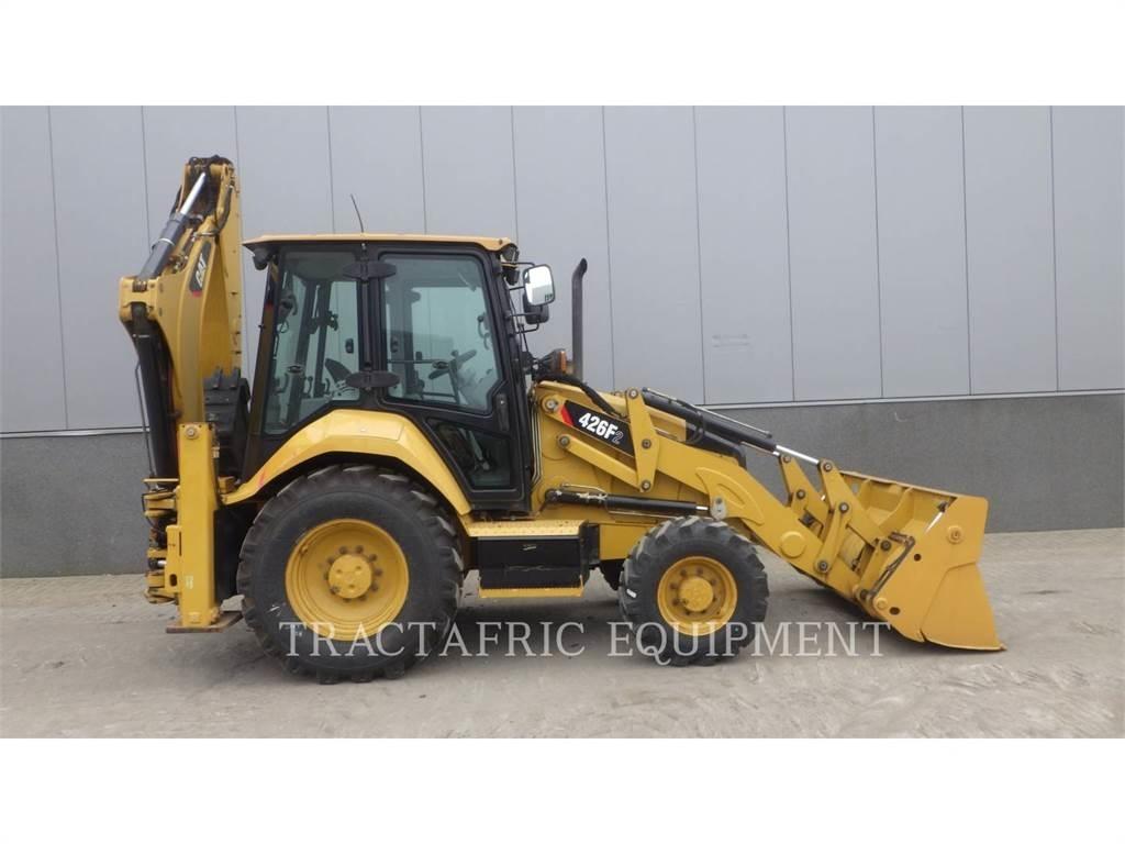 CAT 426F2LRC Tractopelle