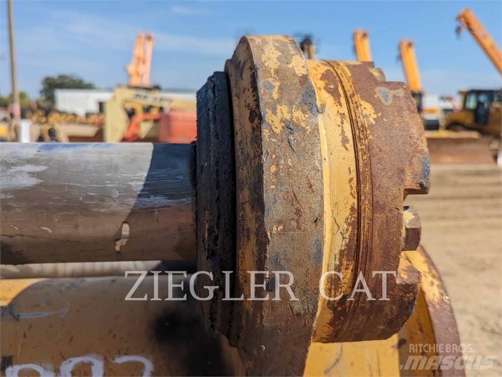 CAT 42DB Godet