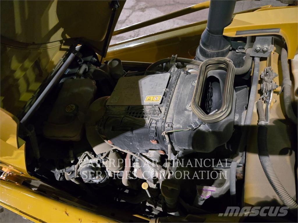 CAT 430 07A Tractopelle