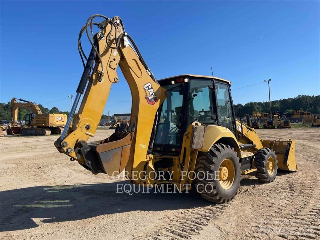 CAT 43007 Tractopelle
