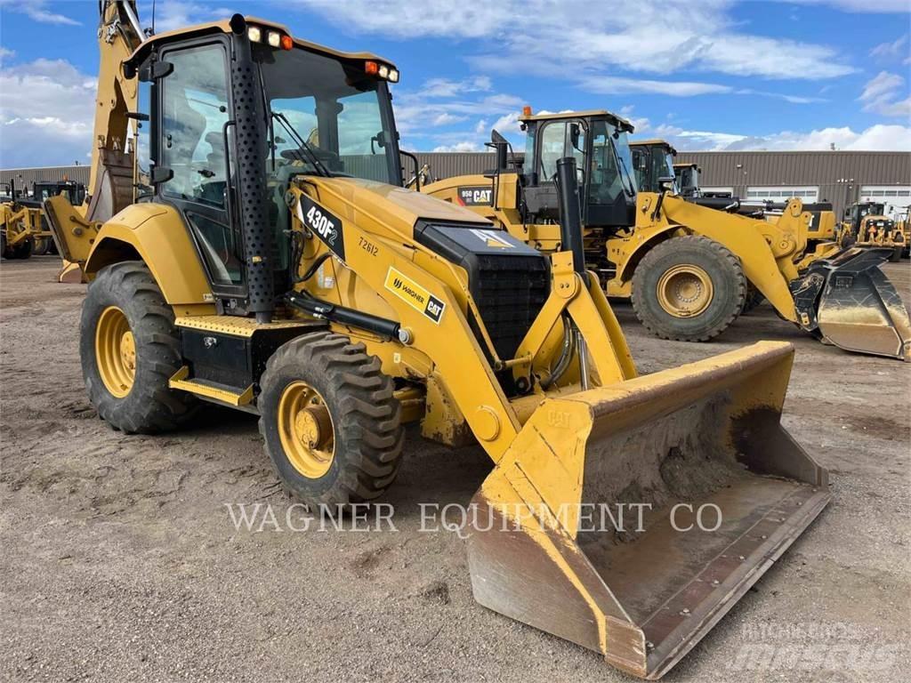 CAT 430F2 4WD Tractopelle