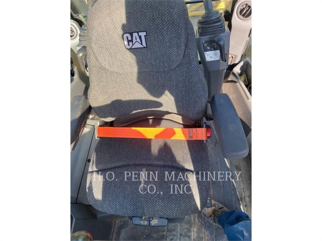CAT 430F2ST Tractopelle
