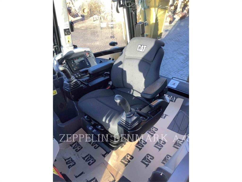 CAT 432 Tractopelle