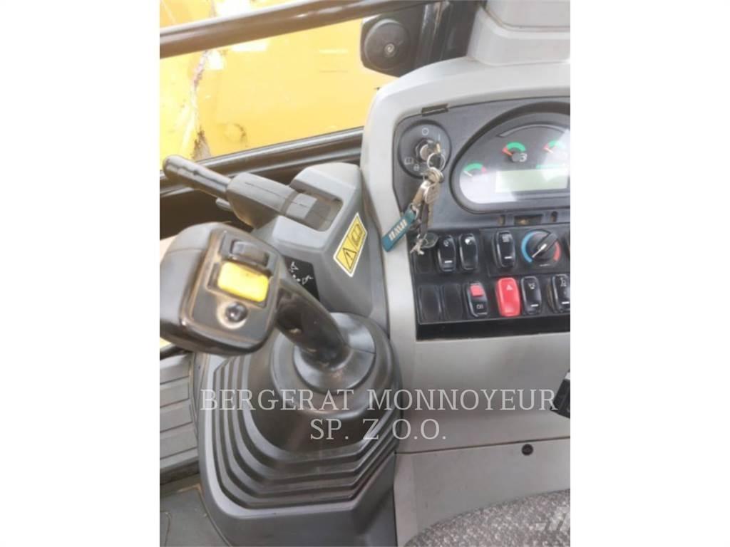 CAT 432F2 Tractopelle