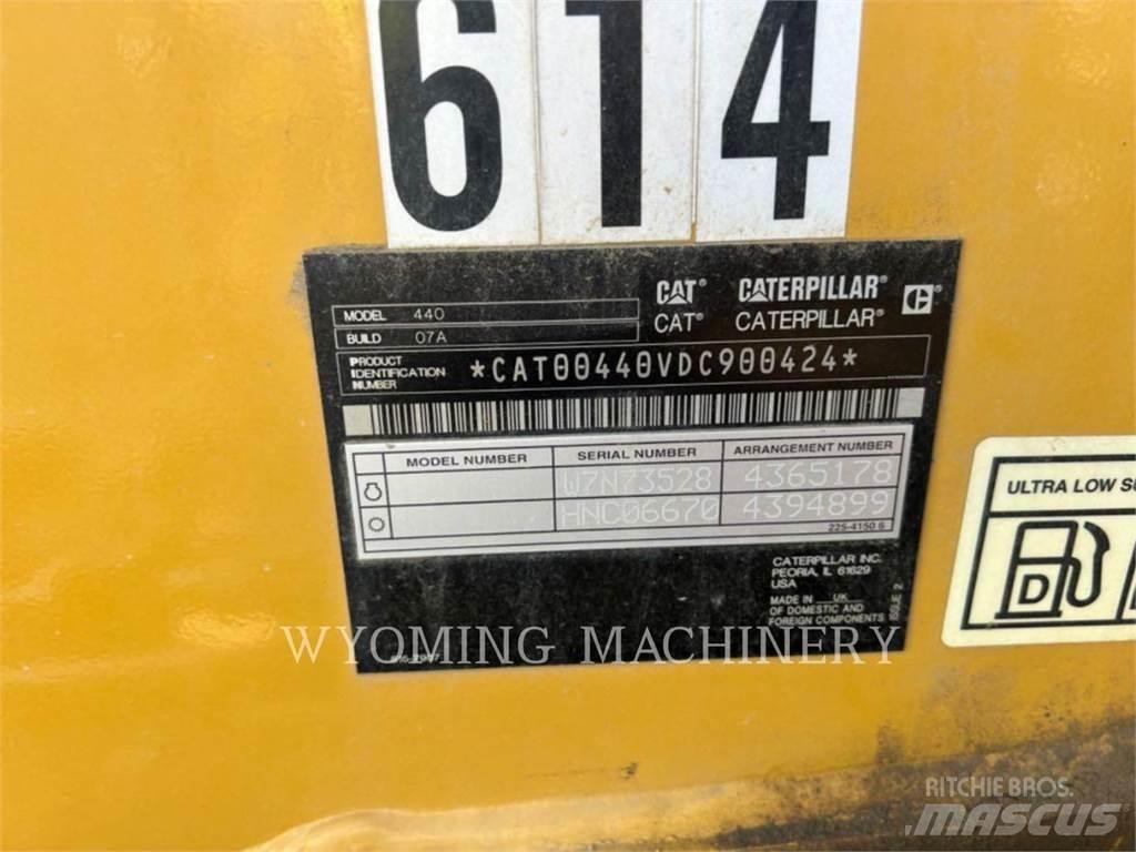 CAT 440 Tractopelle