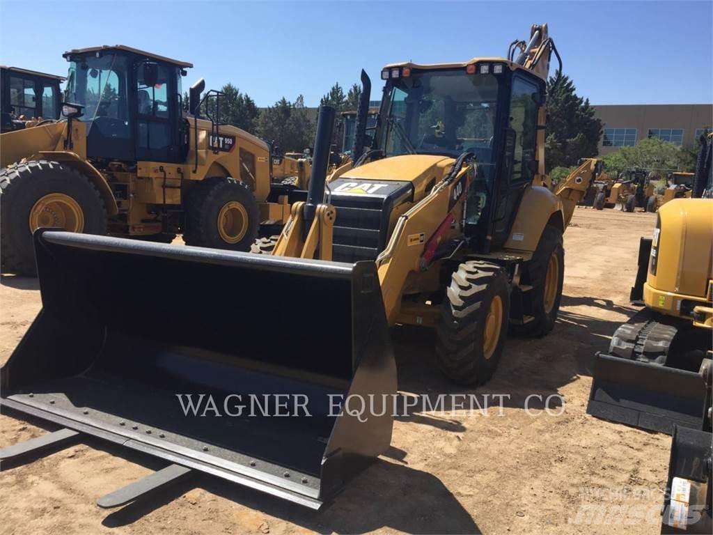 CAT 440 Tractopelle