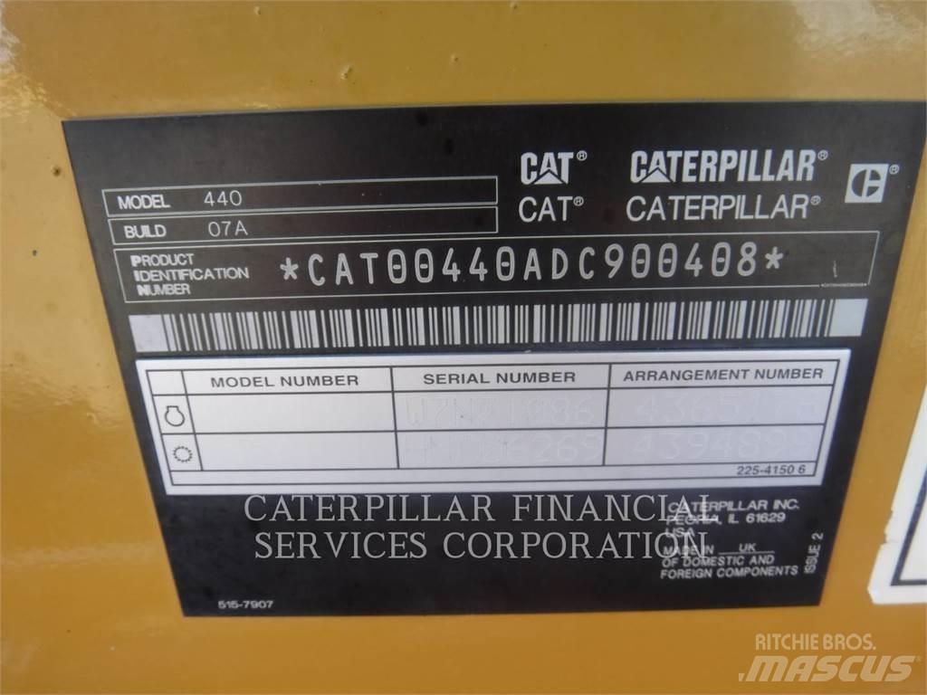 CAT 440-07 Tractopelle