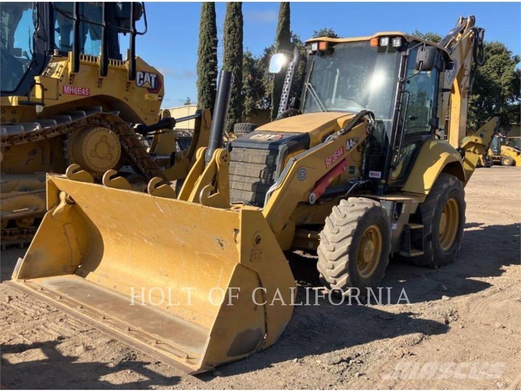 CAT 440-07 Tractopelle