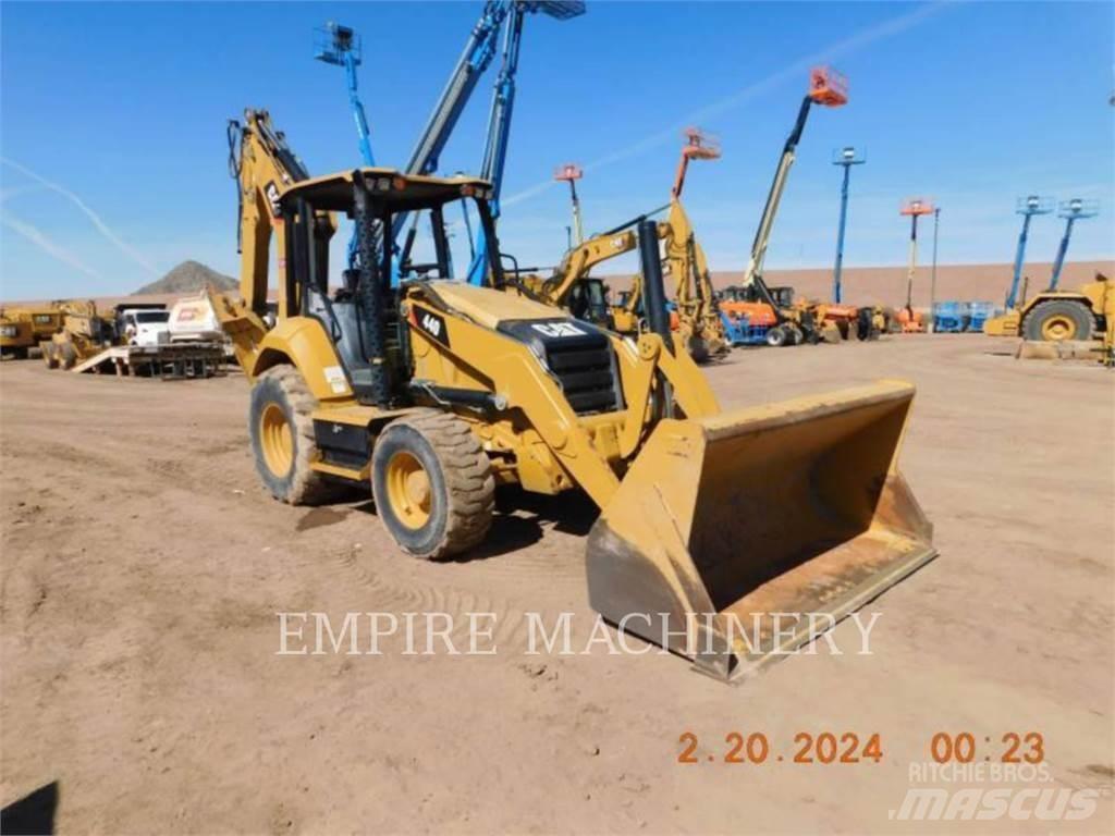 CAT 440-07 4EO Tractopelle