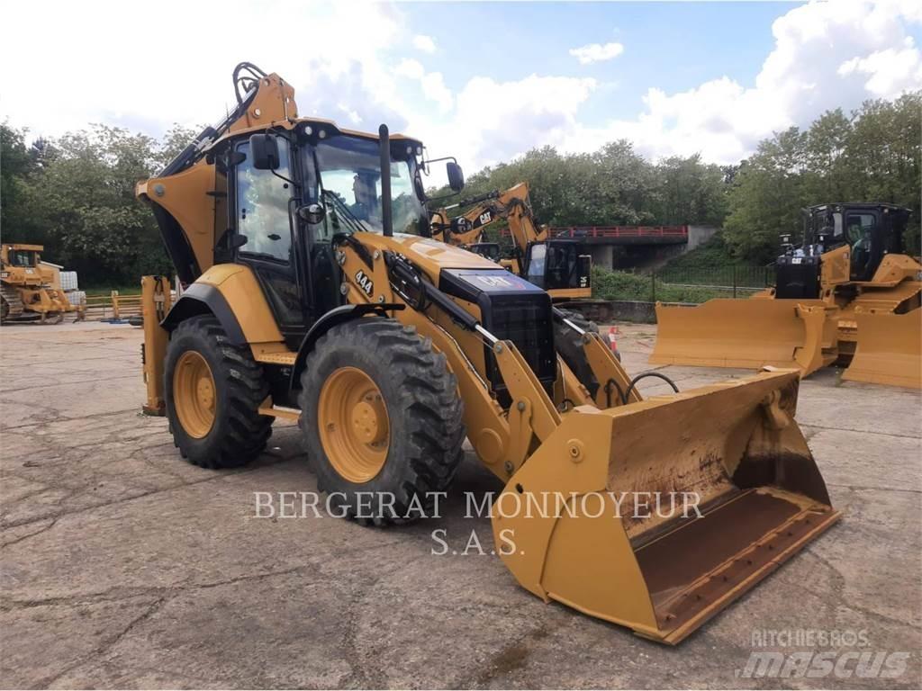 CAT 444 Tractopelle