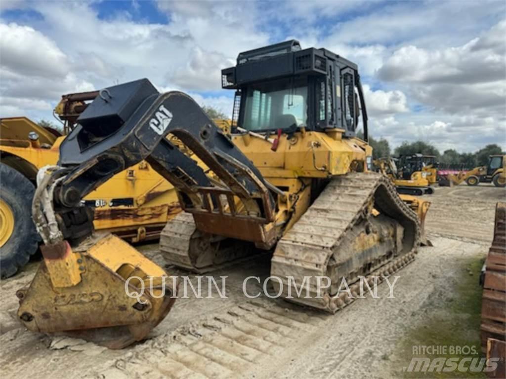 CAT 517 GR Débusqueur