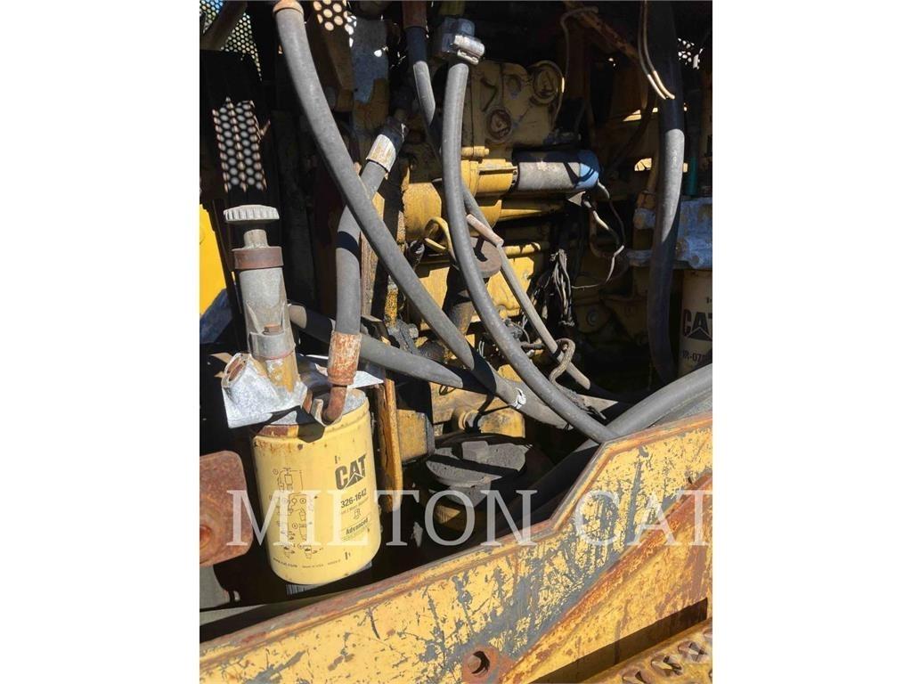CAT 525B Débusqueur
