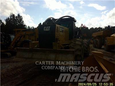 CAT 525D Débusqueur