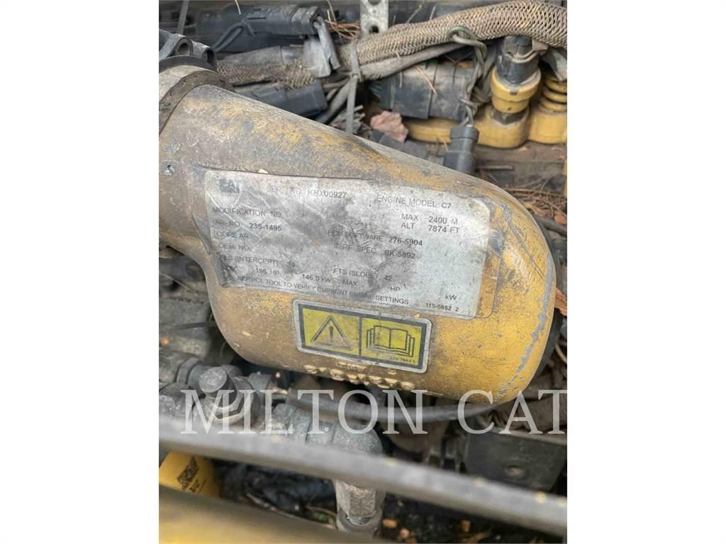 CAT 535C Débusqueur