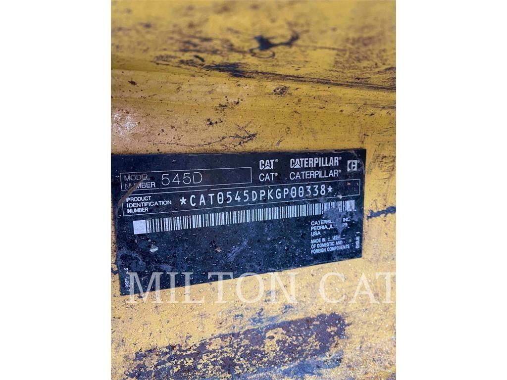 CAT 545D Débusqueur