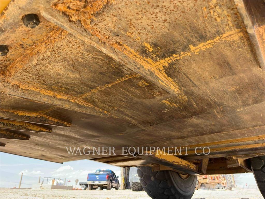 CAT 613C Scraper