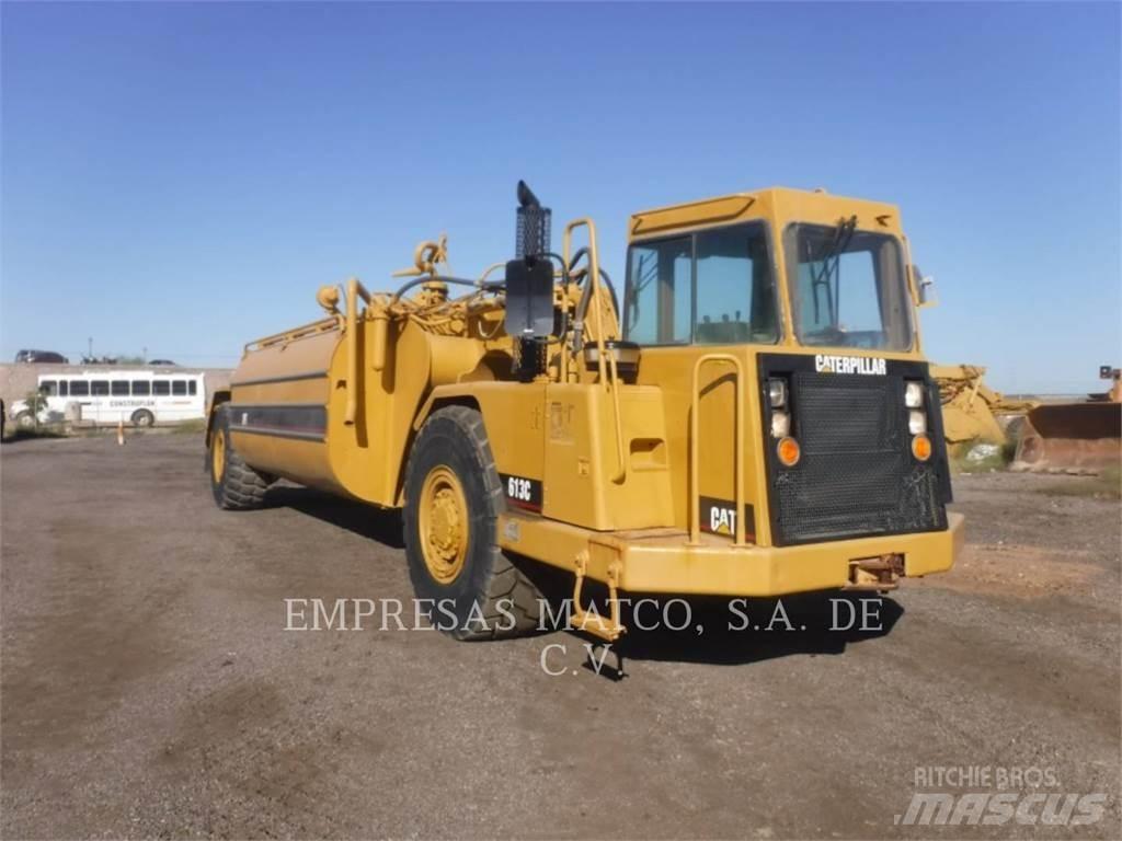 CAT 613C Camion citerne à eau