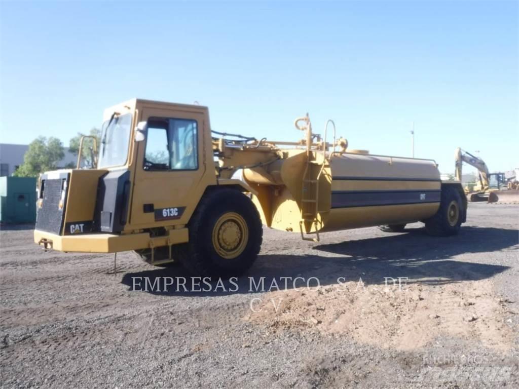 CAT 613C Camion citerne à eau