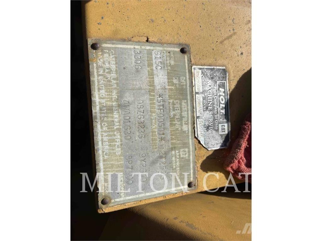 CAT 615C Scraper