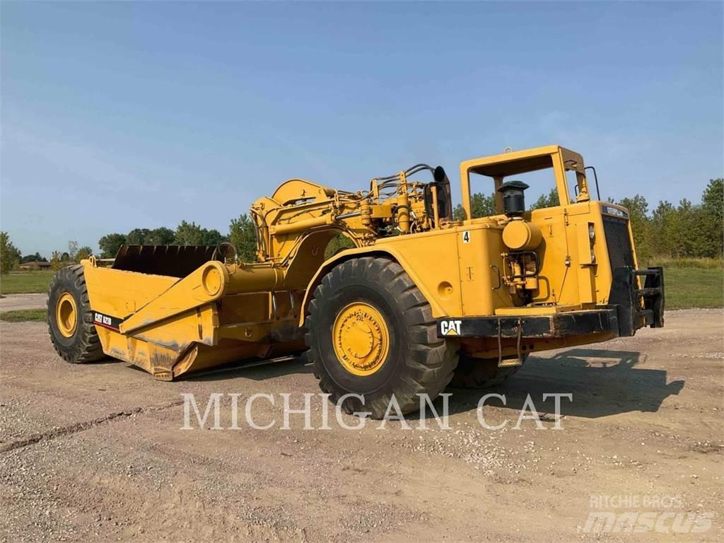 CAT 621B Scraper