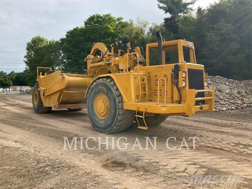 CAT 621E Scraper